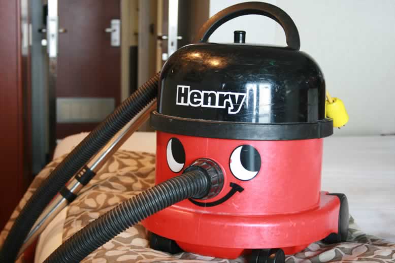 Henry - the vaccuum cleaner